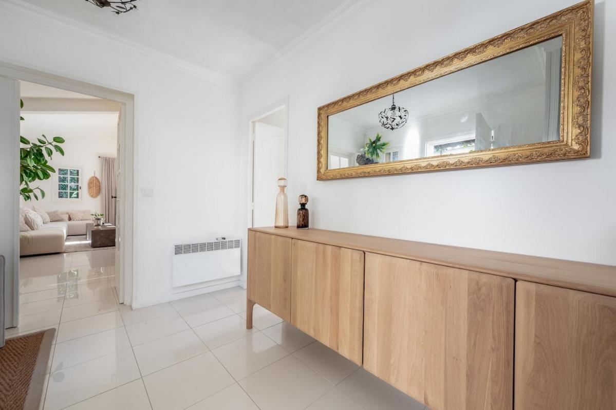 Cap D 'antibes Salis 30 Meters Villa *
